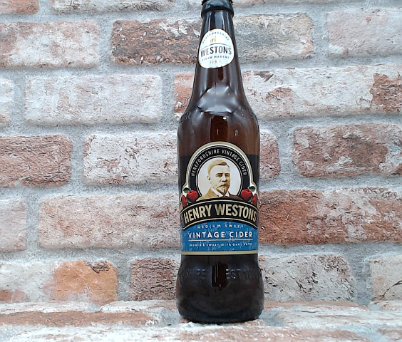 Henry Westons Vintage Medium Dry - 50 CL