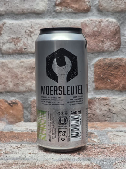 Moersleutel Craft Brewery Barcode: Silver & Laser Green Stout - 44 CL